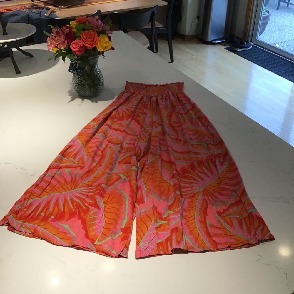 Palazzo Pants Tropical Print Size M NWT